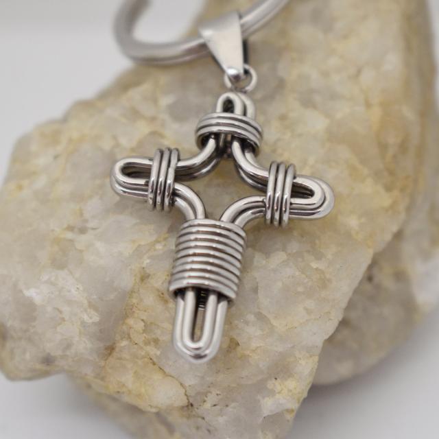 cross wire metal layered keychain.jpg